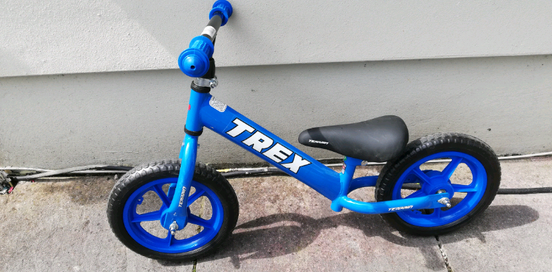 terrain dino balance bike